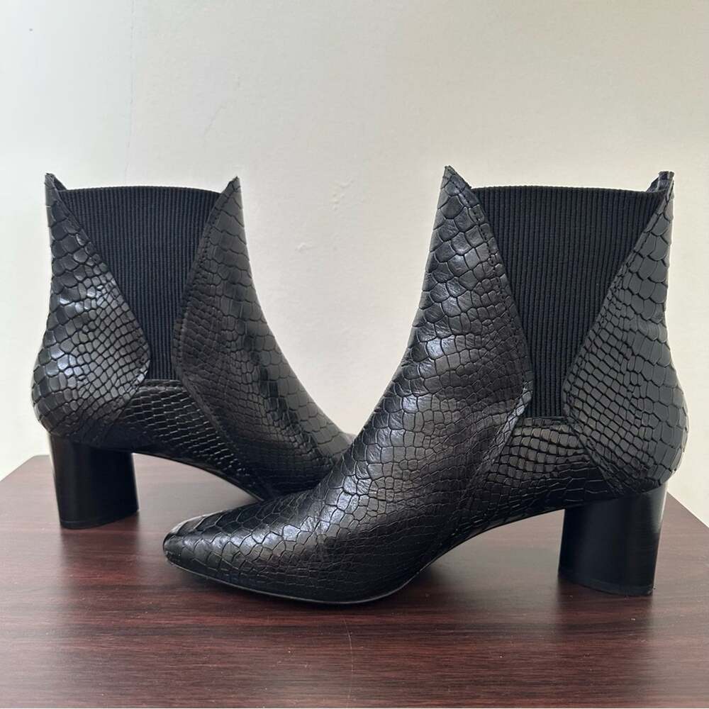 Donald J. Pliner Austen Black Leather Snake Embossed Square Toe Pull-On Boots, 8